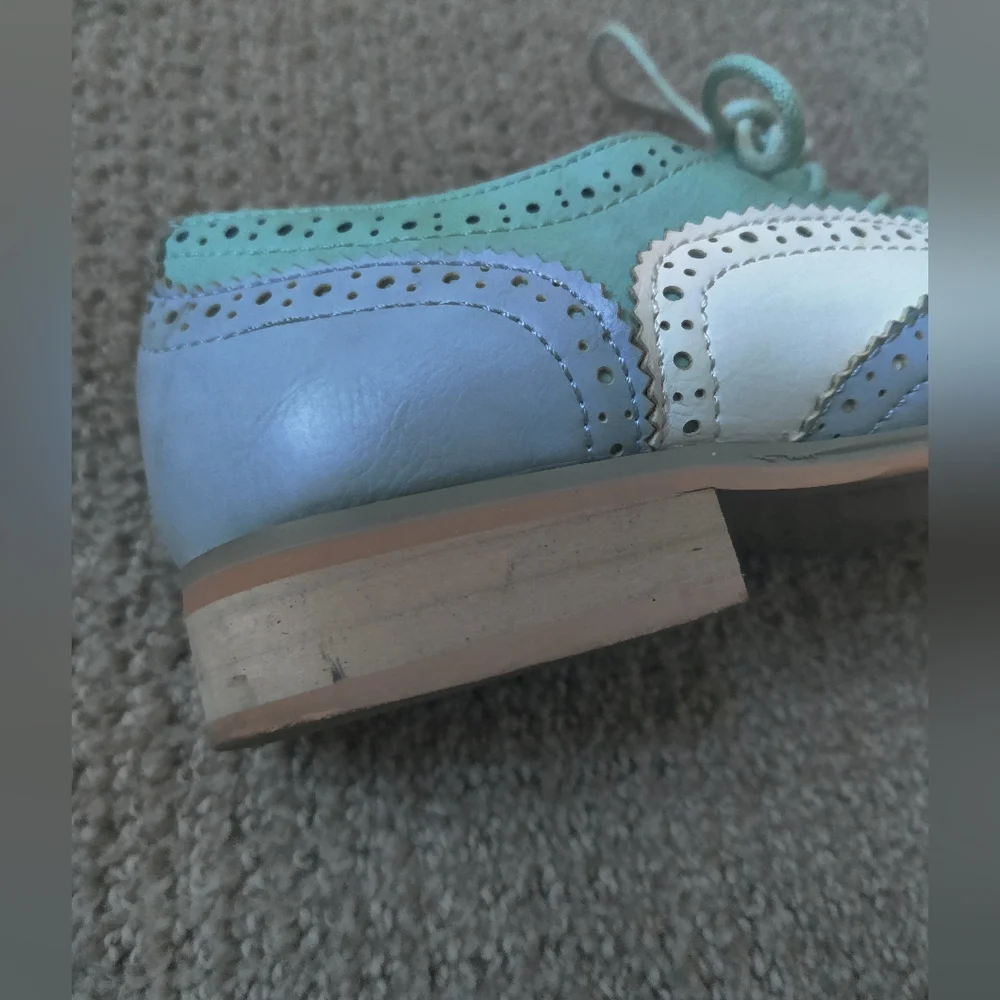 Wanted Babe Blue Saddle Shoes Size 7.5 - Picture 3 of 11